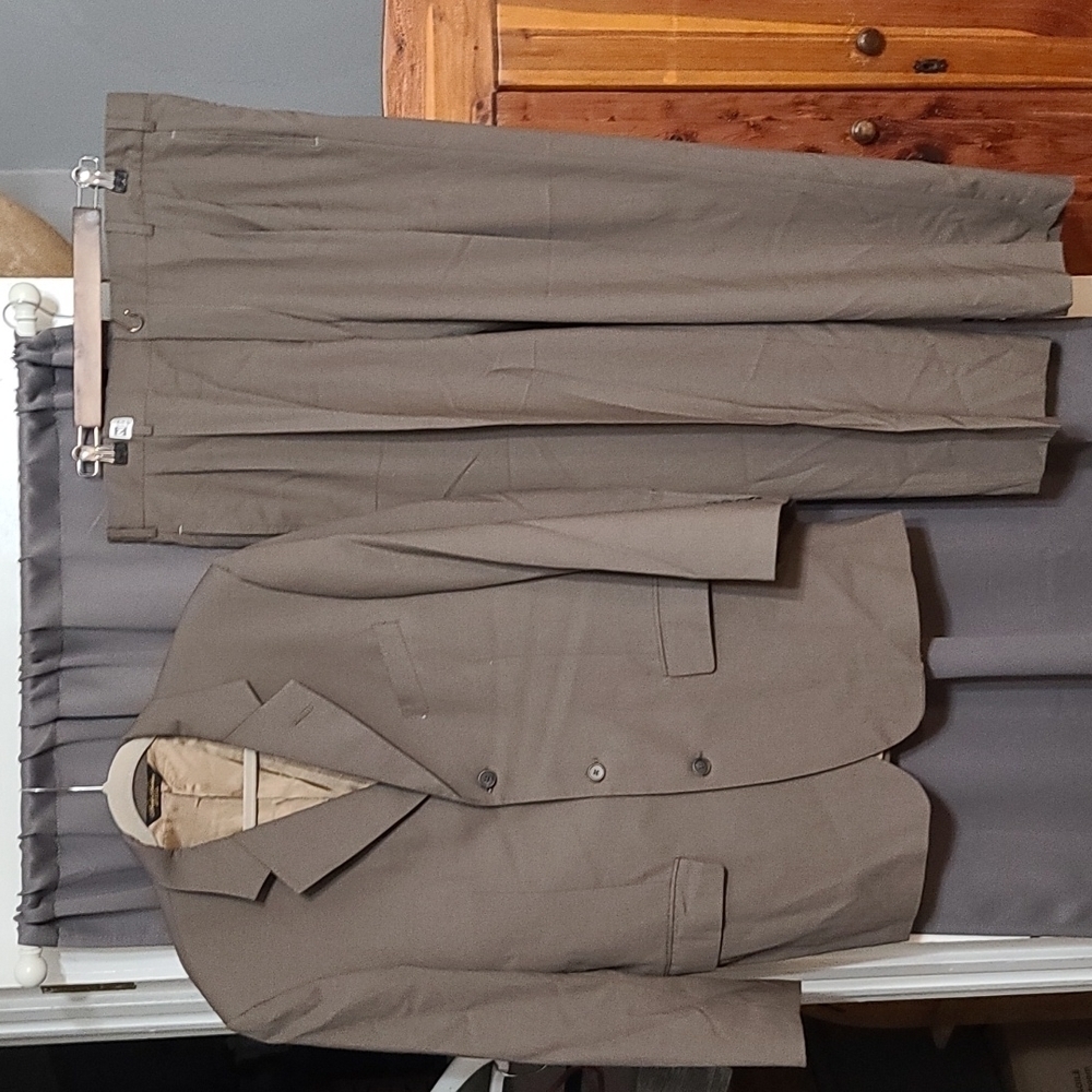 Brooks Brothers Men's Suit USA Brown Pleated Pants See Description for Size GUC